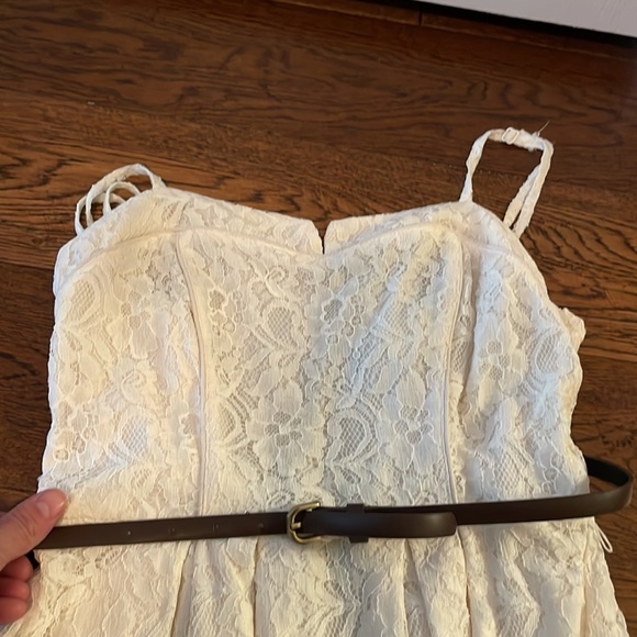 Kismet size m cream dress. BNWT - Picture 2 of 4